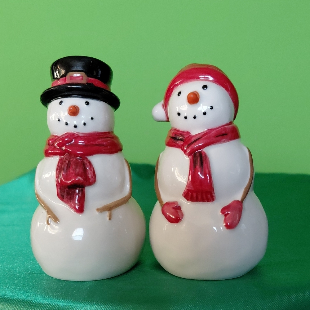 Mr. & Mrs.  Snowman Duo - Red and White Salt Shakers.